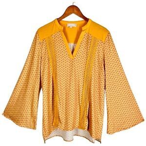 Suzanne Betro WEEKEND Knit Top M Mustard Yellow Black Geometric Long Bell Sleeve
